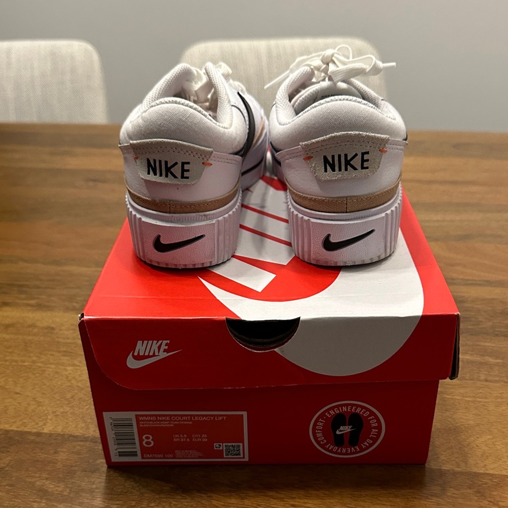 Nike White Leather Sneakers with Black Swoosh - Picture 3 of 7